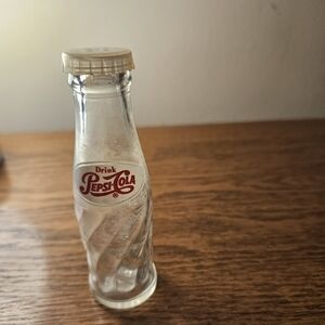 Vintage Pepsi Cola Mini Glass Shaker 4 1/2 "